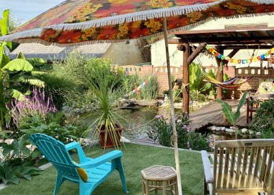 Napozó terasz az egzotikus növények ölelésében